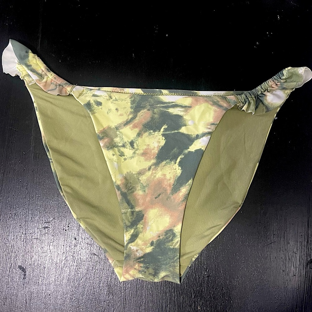 Arie Women’s Tie Dye Ruffle Bikini Bottom
